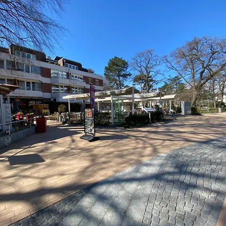 Modernes An Timmendorfer Promenade, 1. Reihe Timmendorfer Strand