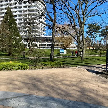 Modernes An Timmendorfer Promenade, 1. Reihe 公寓 *