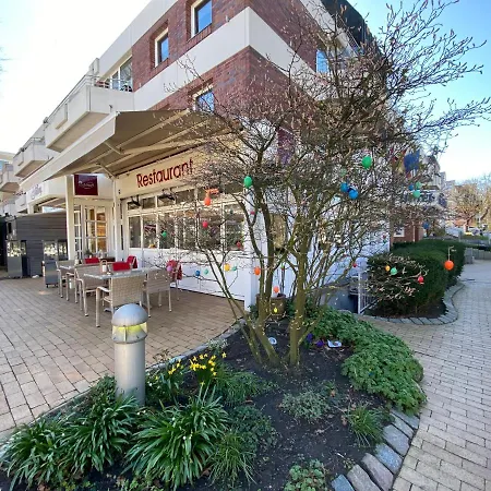 Modernes An Timmendorfer Promenade, 1. Reihe Apartment