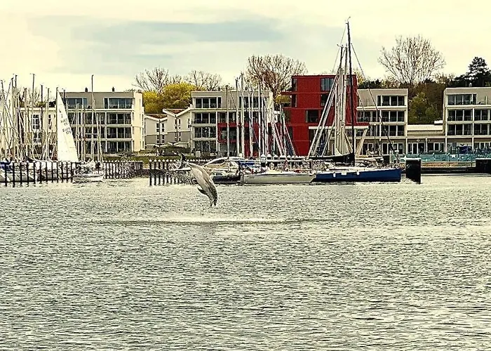 Modernes An Timmendorfer Promenade, 1. Reihe * Timmendorfer Strand